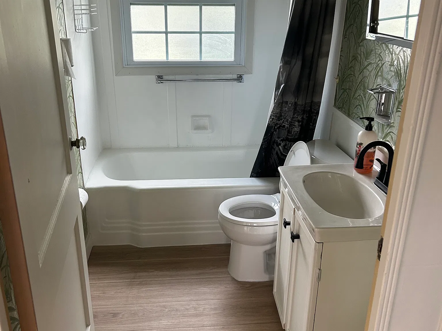3 bed, 860 sqft, $2,000 — Photo 4