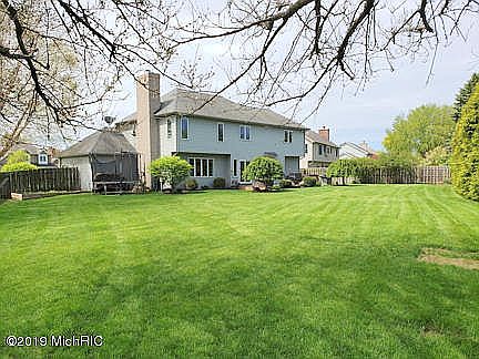 4th image of 2323 Lara Ln