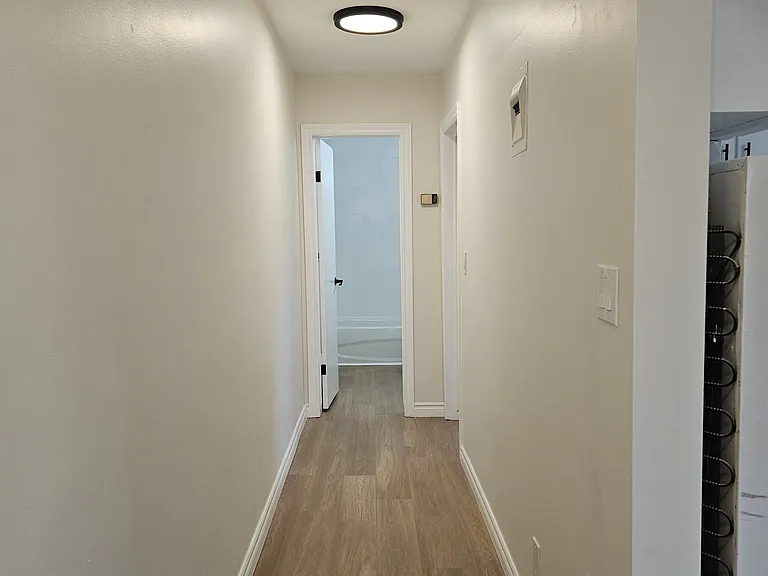34 Carleton St S #7 — Photo 6