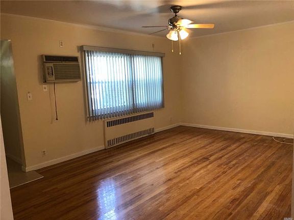 4th image of 5630A Utopia Pkwy #1041