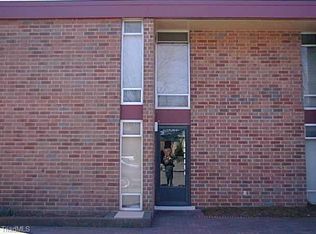 1849 Hawthorne Rd, Winston Salem, NC 27103