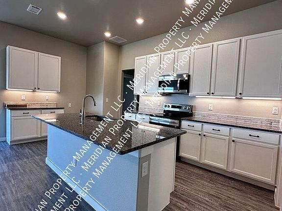 3rd image of 3514 Valencia Ave