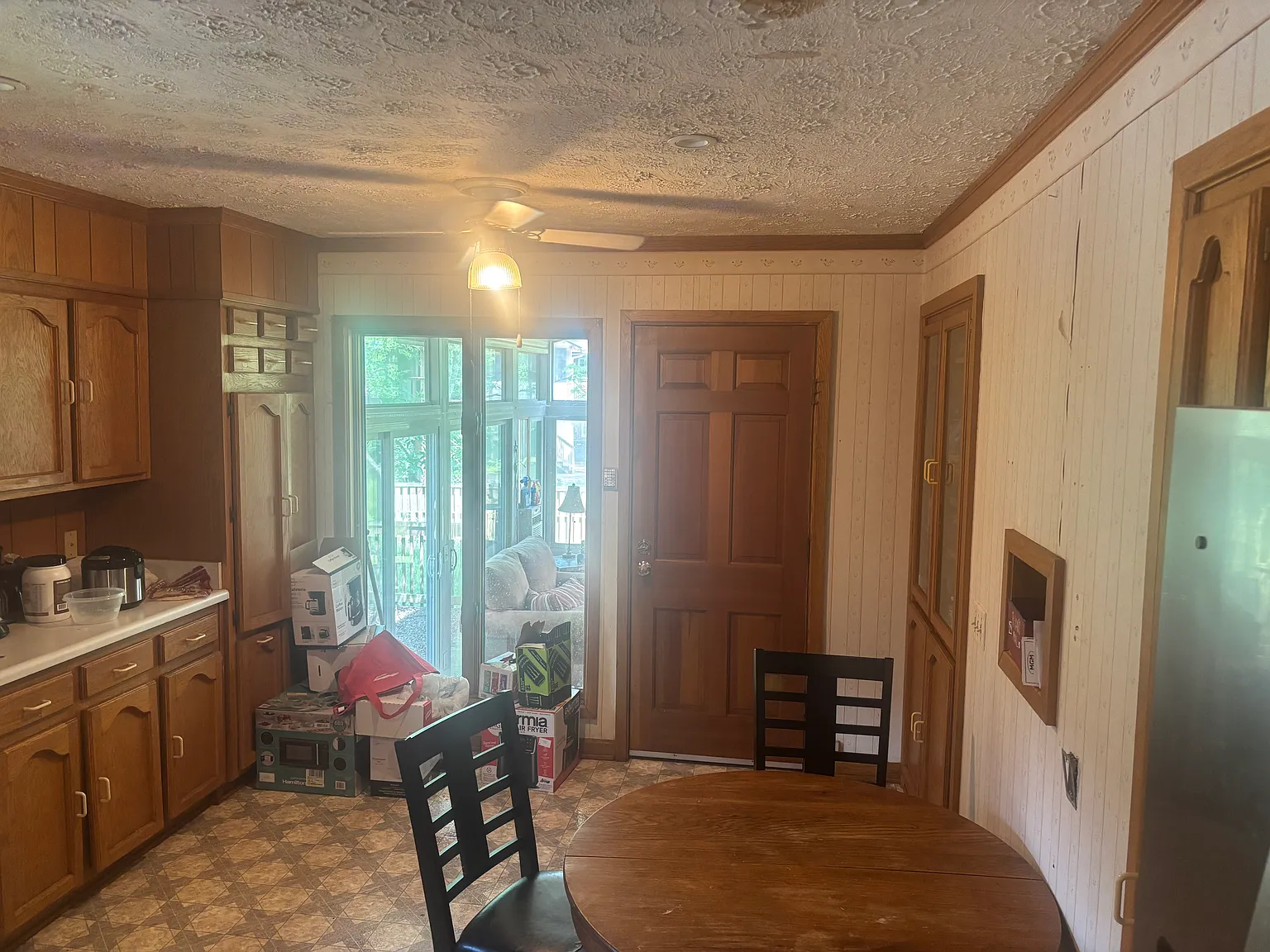 3 bed, 2800 sqft, $1,200 — Photo 3