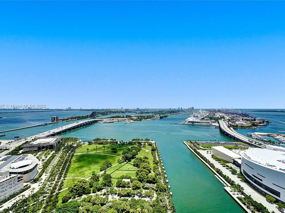 1st image of 900 Biscayne Blvd APT 4105