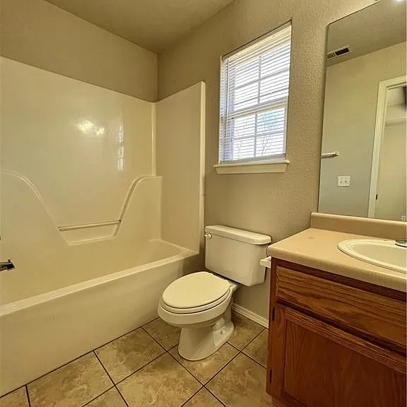 650 Appleridge Dr — Photo 6