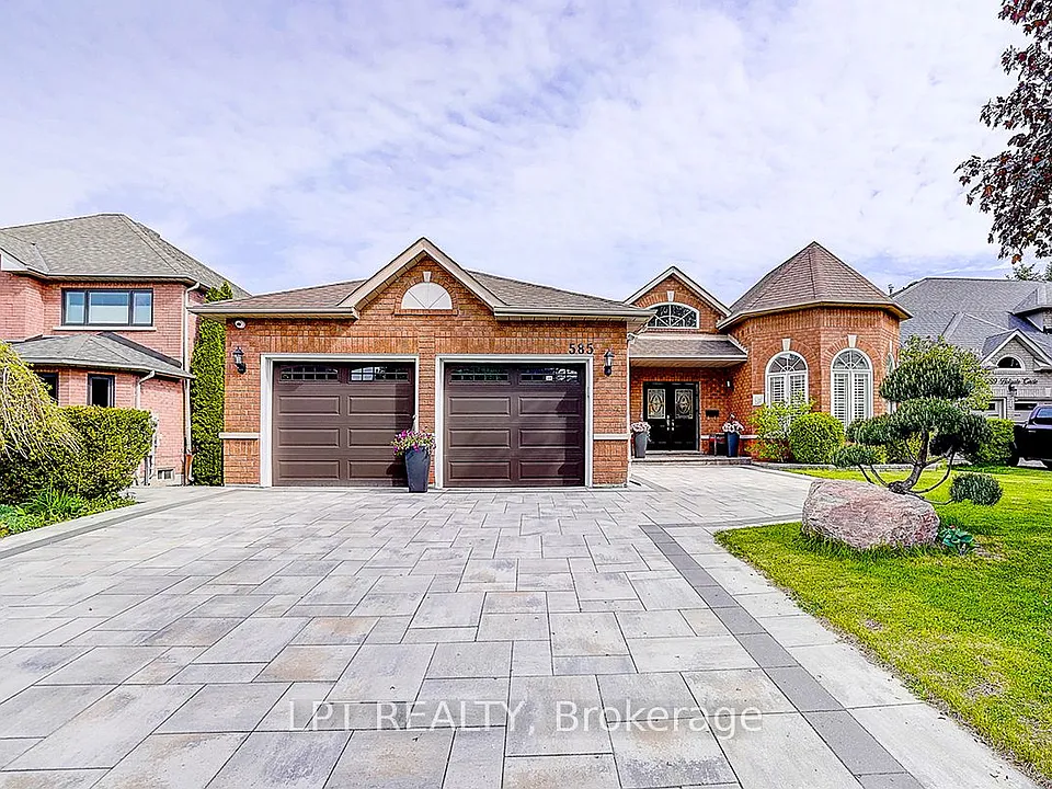 585 Holgate Cir