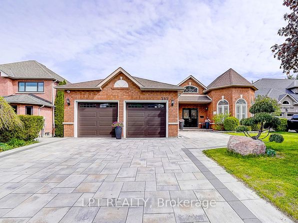 585 Holgate Cir, Newmarket, ON L3X 1V8
