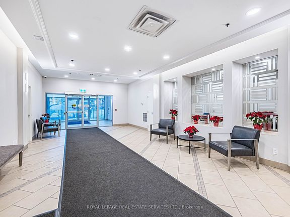 5th image of 9 George St N #1602