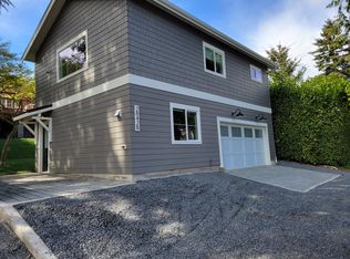 2842 36th Ave W #B, Seattle, WA 98199