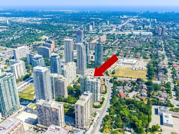 3605 Kariya Dr #Penthouse 10, Mississauga, ON L5B 3J4