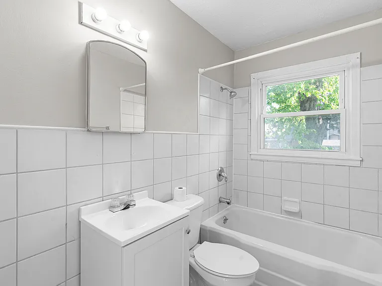 3927 Gold St — Photo 10