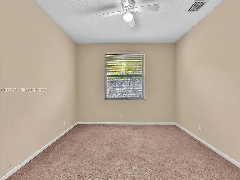 11335 Lake Shore Dr — Photo 12