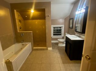 211 Buffinton St, Fall River, MA 02721