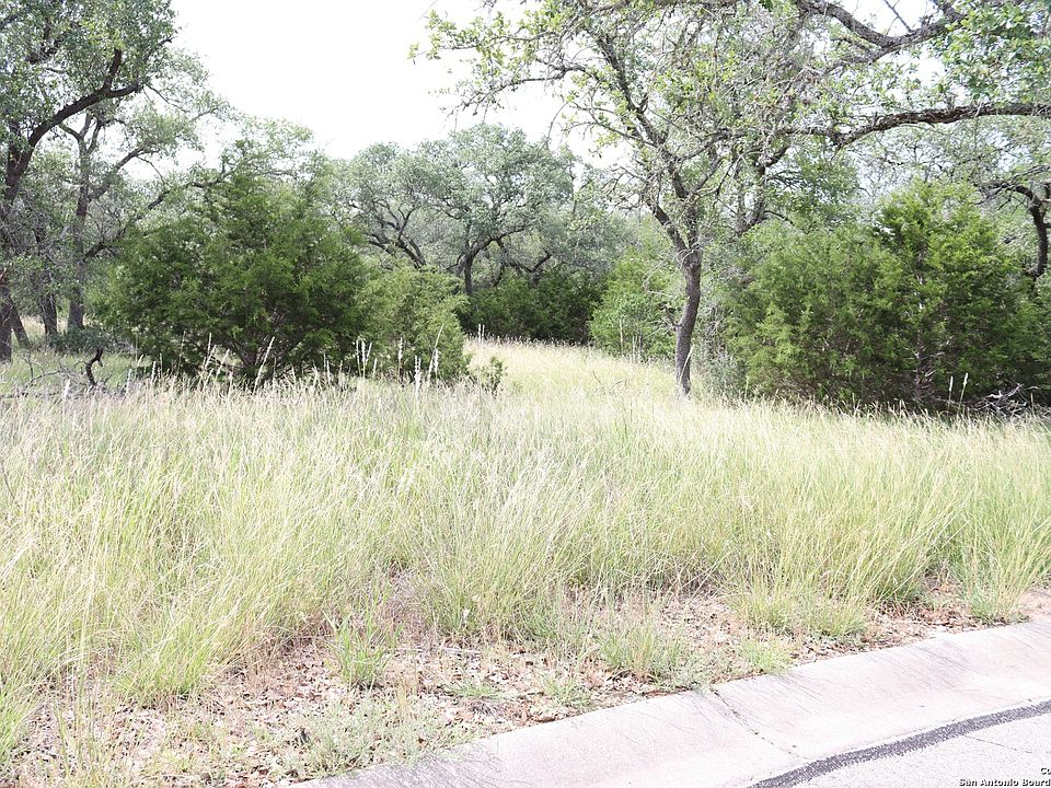 2nd image of 105 Sabella LOT 91