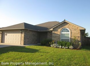 1000 Falco Concolor Dr, Norman, OK 73072