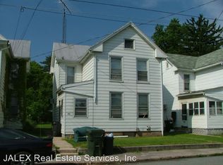 206 N Queen St, Shippensburg, PA 17257