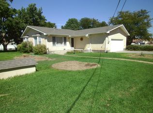 916 23rd Ln, Pueblo, CO 81006