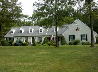 153 Wyndham Dr, Cresco, PA 18326