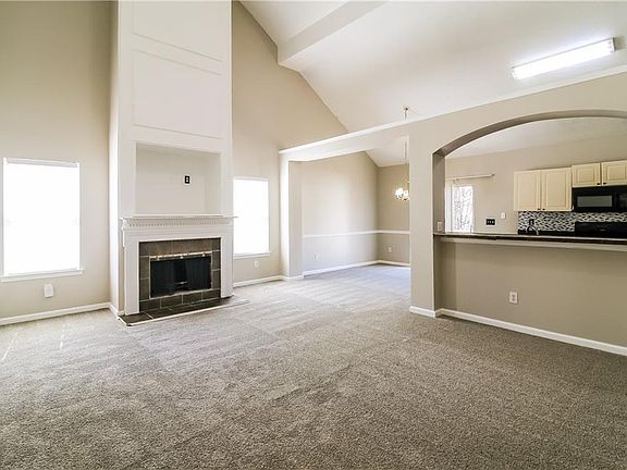 4th image of 4203 Wesley Hall Ln