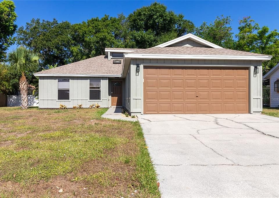 1st image of 8232 COUNTRY OAKS COURT