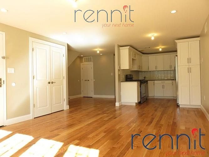 1st image of 111 Vernon Ave APT 3