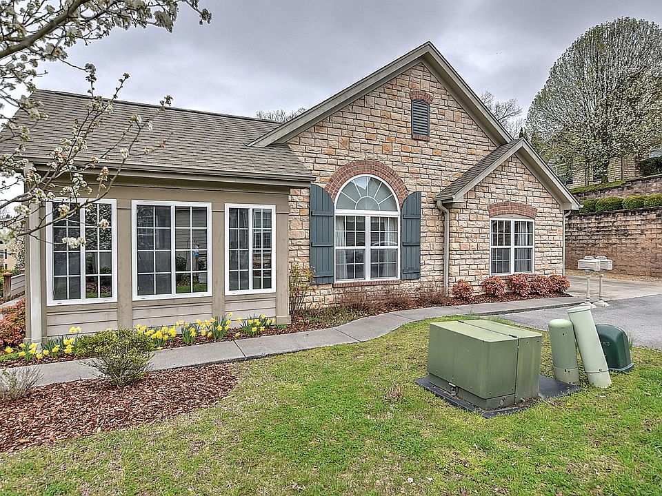 1st image of 3907 Sky Vista Ct #3907
