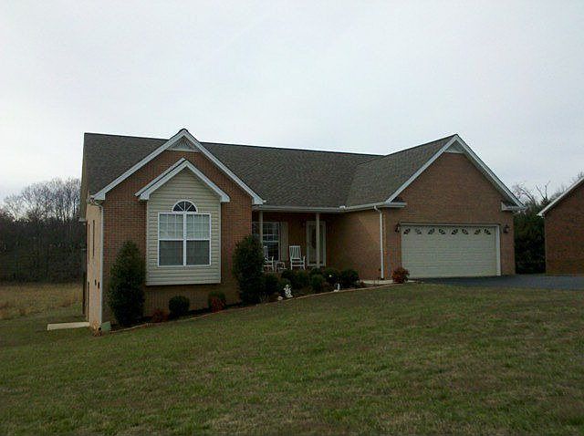1st image of 3910 Hilltop Dr