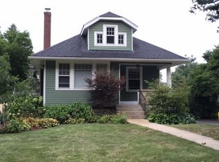 523 N Webster St, Naperville, IL 60563