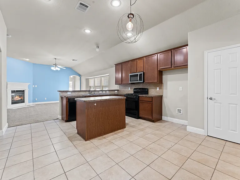 1218 Chattahoochee Dr — Photo 5