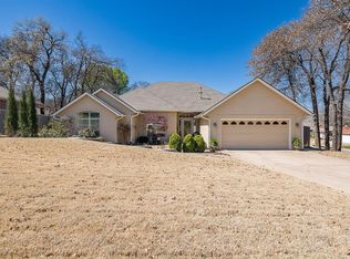 1401 Woodbury Cir, Edmond, OK 73034