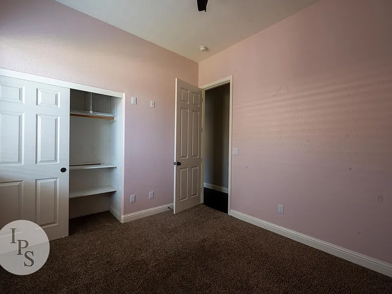 2389 Prescott Ave — Photo 18