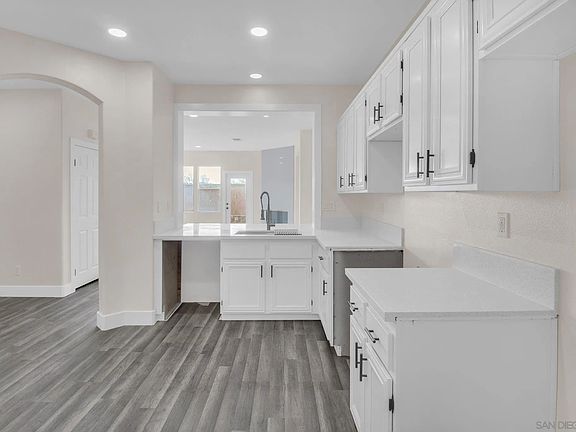 2nd image of 4434 Brisbane Way Unit 3