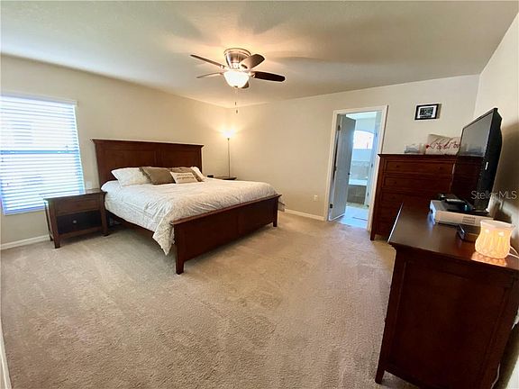 4th image of 233 Highland Meadows Pl