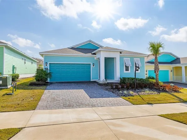 995 Fiesta Key Cir, Lady Lake, FL 32159