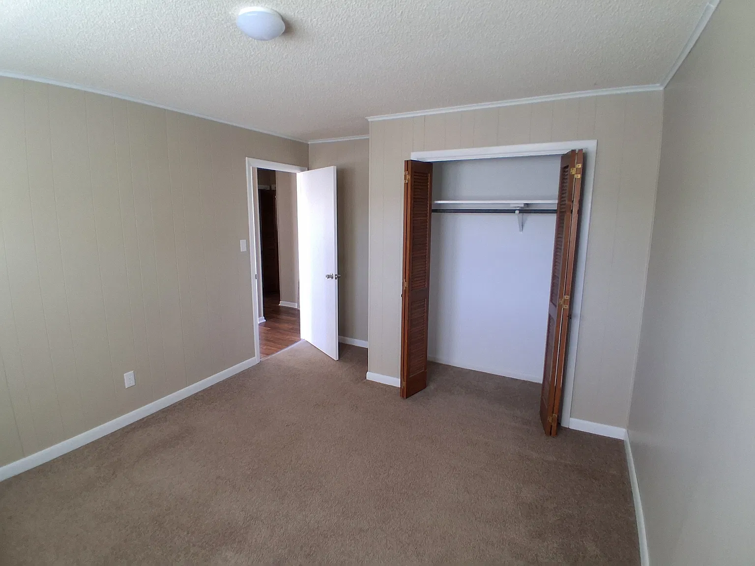 2 bed, 770 sqft, $850 — Photo 4