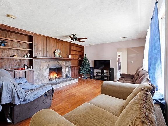 5th image of 2880 Old Norcross Rd