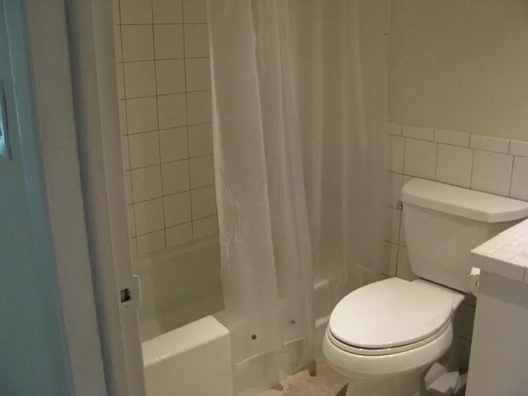 10832 N Kendall Dr #U11 — Photo 5