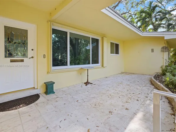 1780 NE 137th Ter, North Miami, FL 33181
