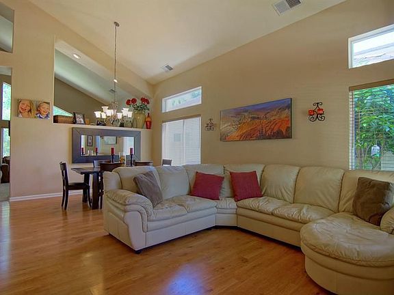 2nd image of 16 Nautica Ct