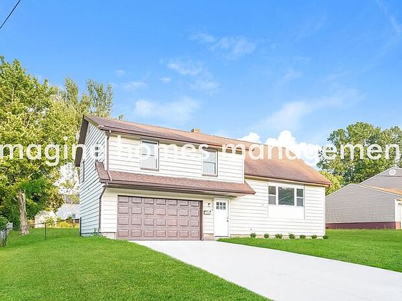 3rd image of 9379 Fairfield Dr