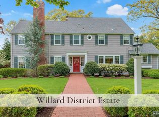 714 Parsons Rd, Ridgewood, NJ 07450