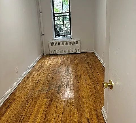 3rd image of 203 W 91st St #C