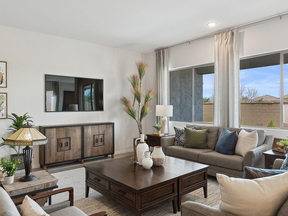 1st image of 37647 W Padilla Street