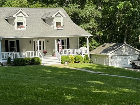 249 Woodland Hills Dr, Taylorsville, KY 40071