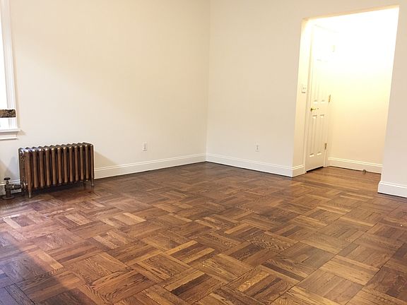 5th image of 3426 41st St APT 1F