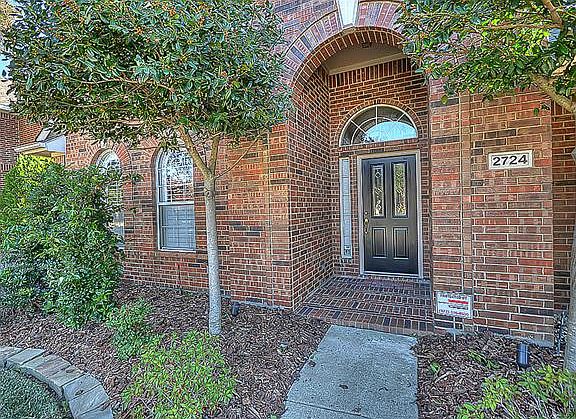 3rd image of 2724 Buck Hill Dr
