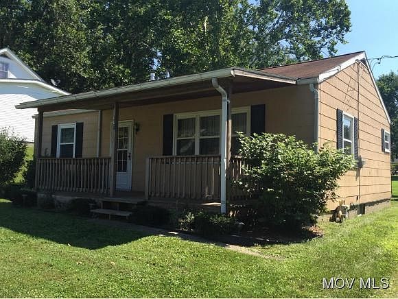 1st image of 220 Mitchell Dr
