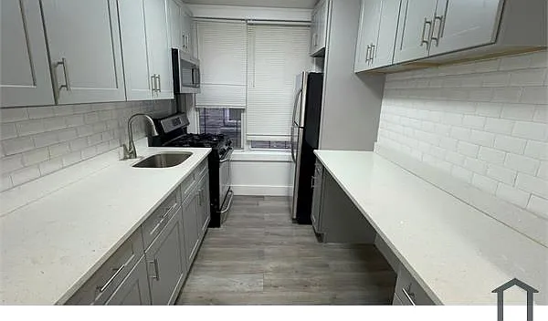 2 bed, $2,678 — Photo 1