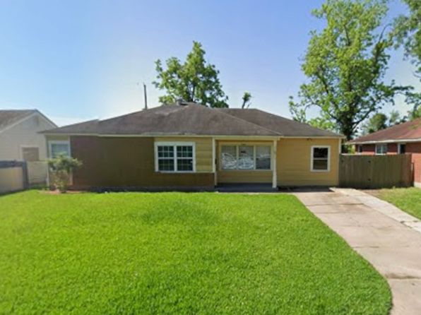 7309 Bluejay Dr, Texas City, TX