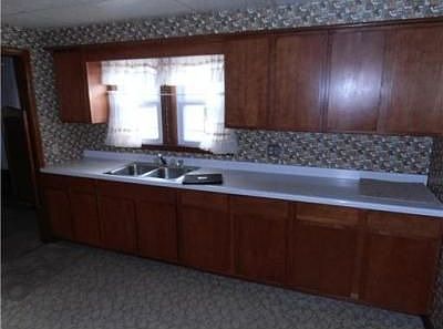 2nd image of 301 N Wenger Ave
